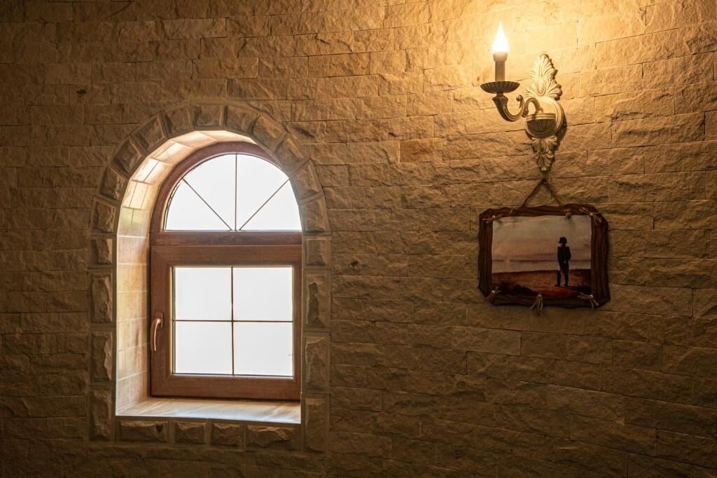 Deluxe Double or Twin Room, Courtyard View | Interior
