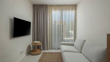 Smart TV, mesa de pingue-pongue