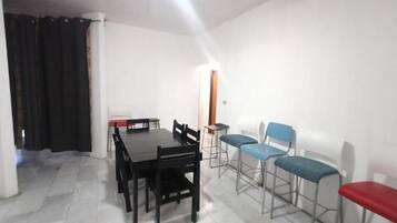 Maison, balcon | Restauration