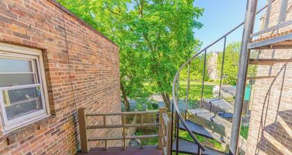 Massive 4BD/3BA 2-Fl Townhouse Apt Downtown Albany