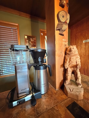 Interior - Quaint 2-bedroom A-Frame Cabin in Sugarloaf/Big Bear for a relaxing getaway. (Big Bear)