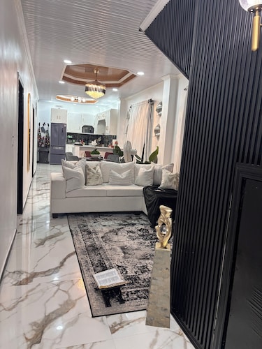 The Rose Garden, luxury apartment.