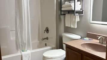 Standard Single Room | Bathroom