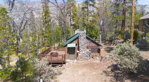 Exterior - Beautiful 3bd/1ba Cabin amazing views and hikes just 15 minutes from shaver lake (Big Creek)