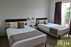 Superior Single Room, Non Smoking, Housekeeping | In-room safe, desk, iron/ironing board, free WiFi - Hoteles EJM Premium (Irapuato)