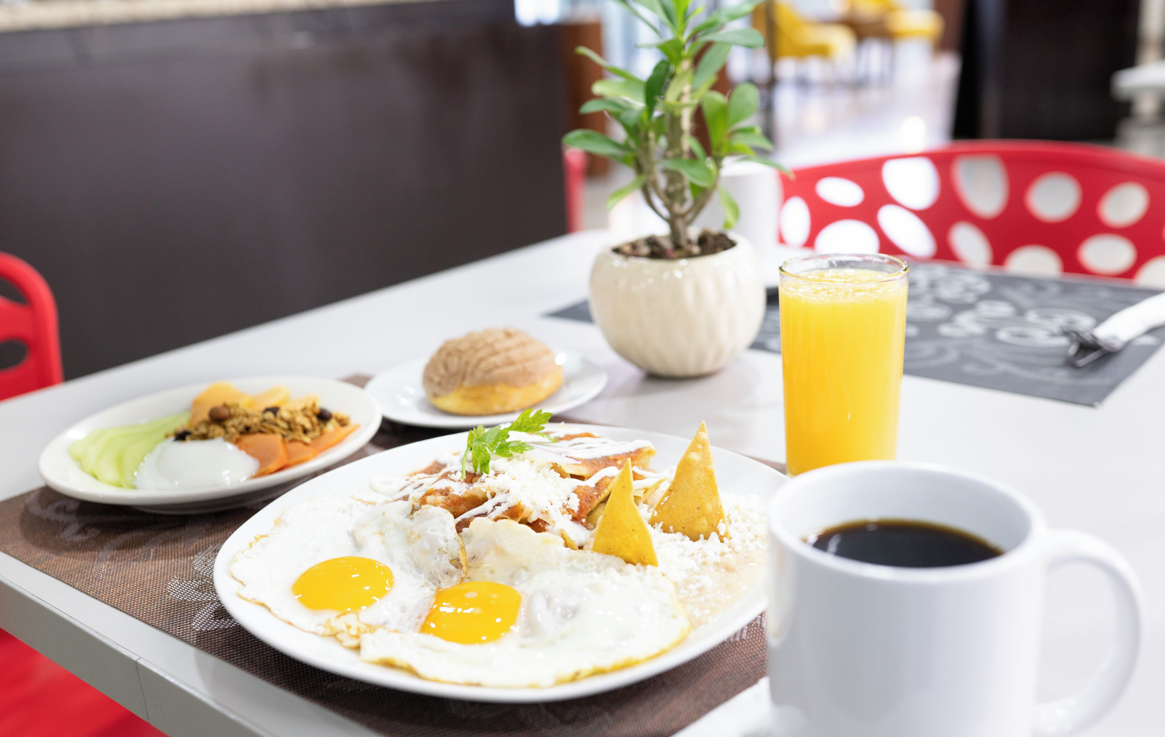 Petit déjeuner préparé à la commande compris tous les jours