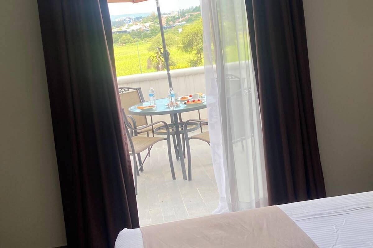 Standard Room, 1 King Bed, Terrace