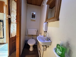 Bathroom - Charde Guest House (Birmingham)