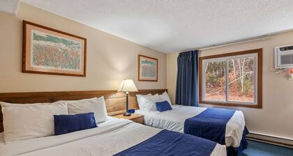 Eastern Inn Hemlock Hideout