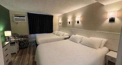 Eastern Inn Evergreen Suite