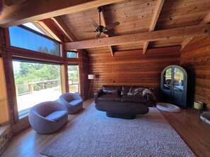 Smart TV, stereo - Biggest Deck in Boonville with Magnificent Views! (Boonville)