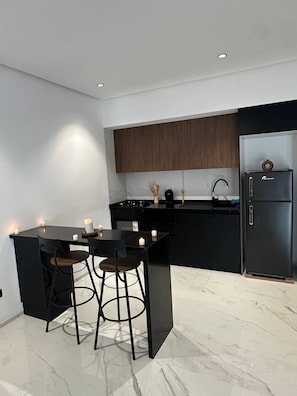 Apartment, 1 Bedroom, Accessible, Smoking | Interior