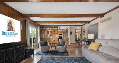 5 King Beds, Mins to Activities, & Kayaks