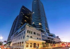 Exterior - Luxury apartment with city views (Fortitude Valley)