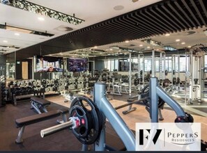 Fitness facility - Luxury apartment with city views (Fortitude Valley)