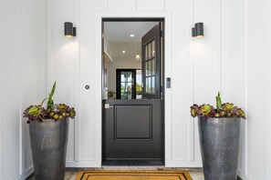 Interior - Summerland Spirit | The Chosen Collection (Summerland)