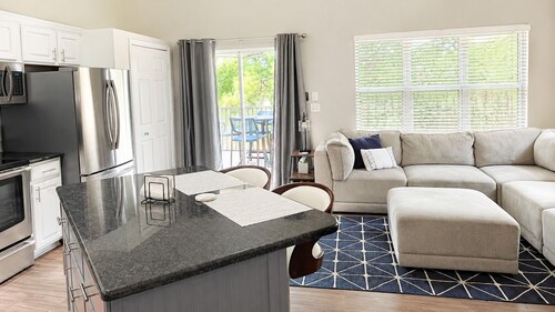 Right Direction Rentals 1 Bedroom Villa 9887