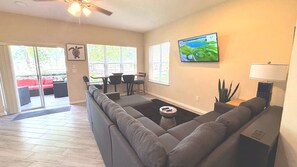 Living area - Right Direction Rentals 1 Bedroom Villa 9970 (Port St. Lucie)