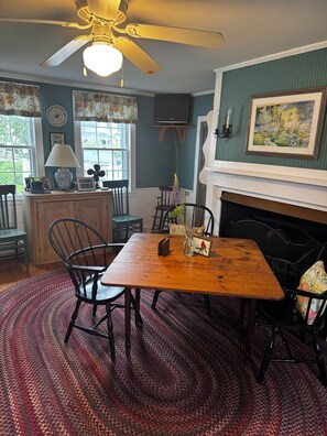 Dining - Historic charm meets modern comfort in this Camden, Maine getaway. (Camden)
