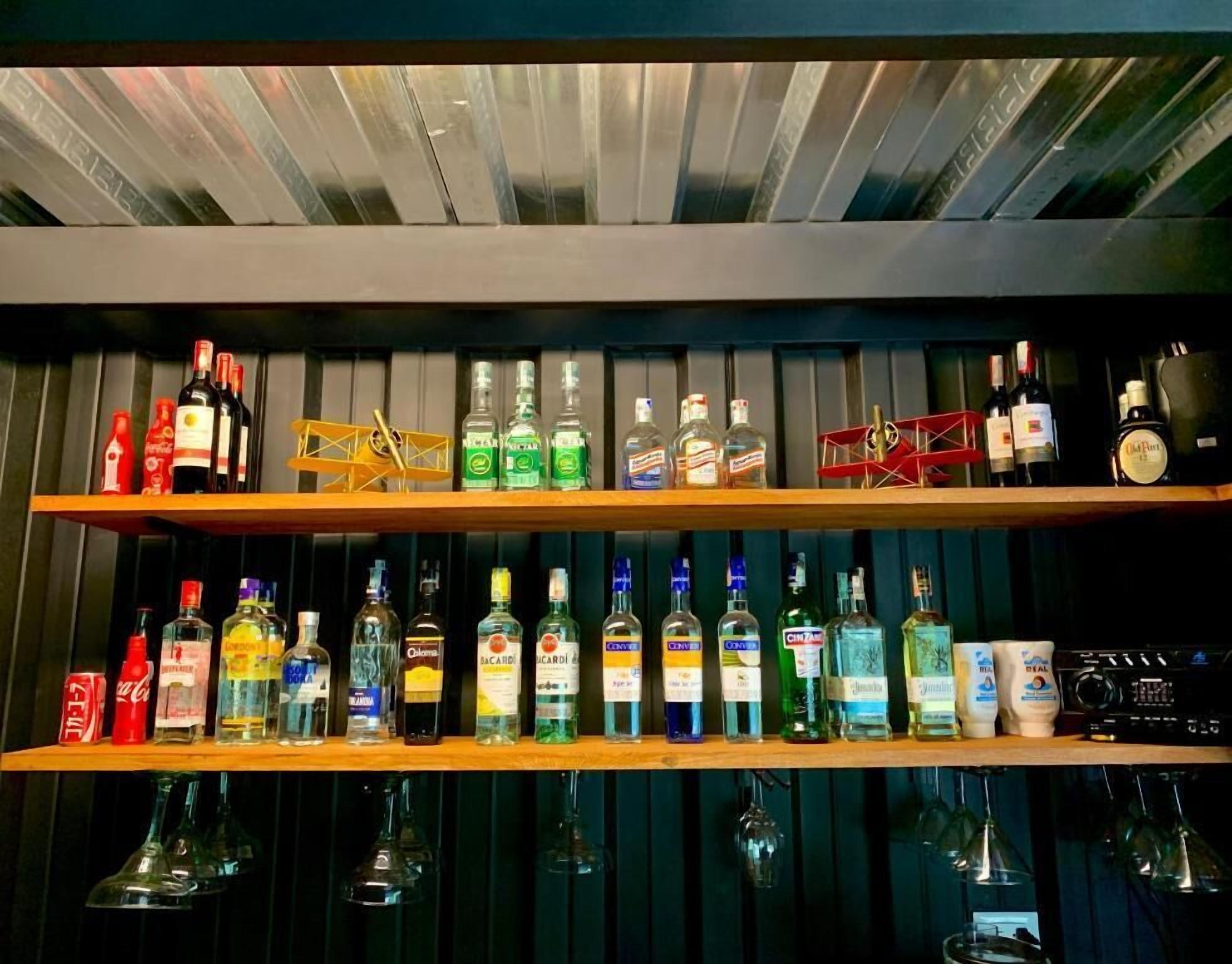 酒吧（店内）