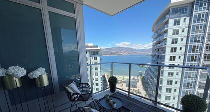 Luxury Lakeview Condo at Aqua - Pool & Sandy Beach
