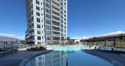 Luxury Lakeview Condo at Aqua - Pool & Sandy Beach