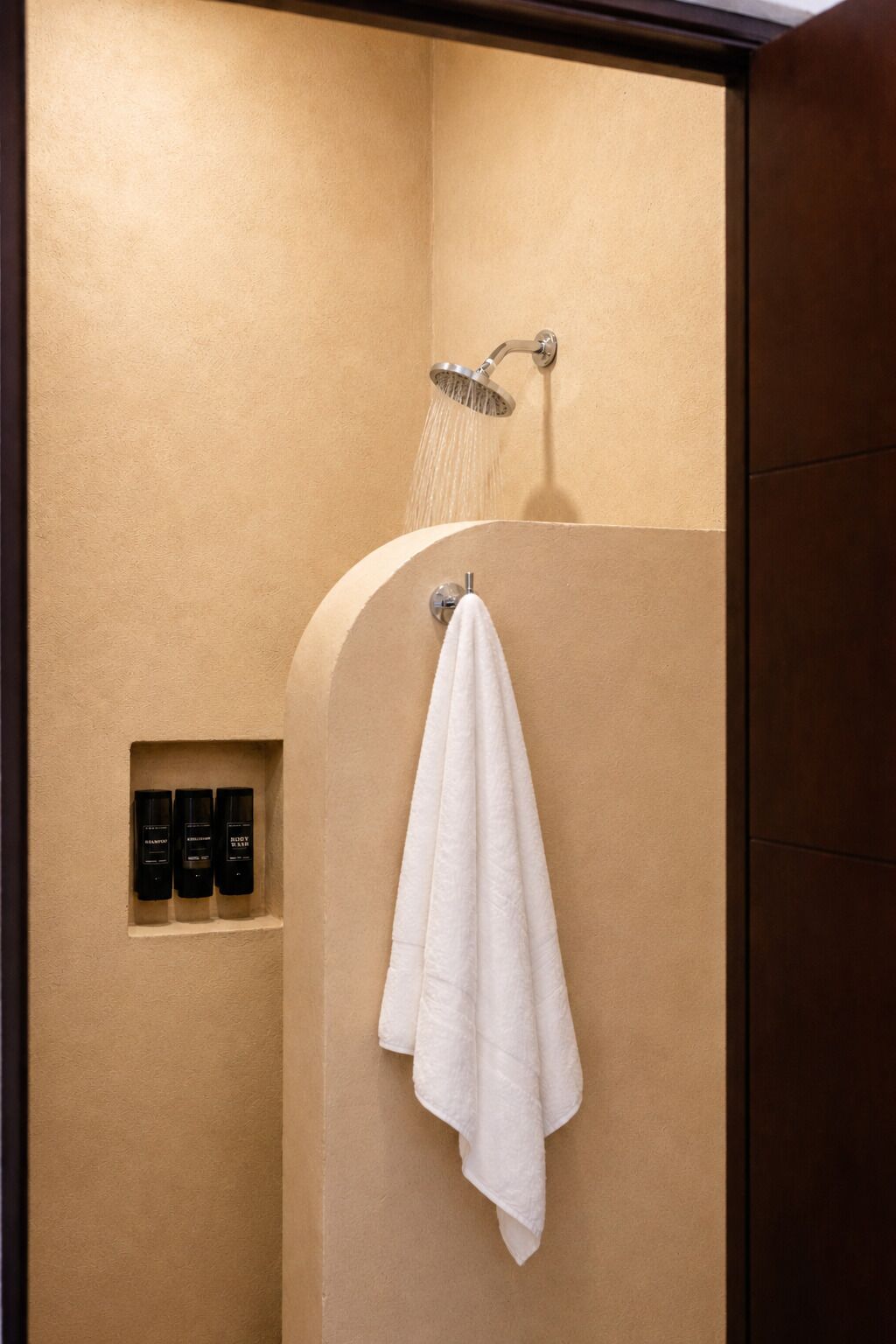 Towels, soap, shampoo, toilet paper