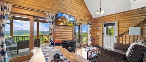 Smart TV, fireplace