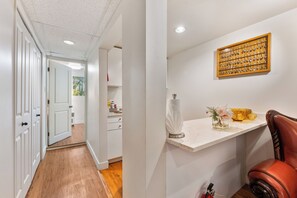 Interior - Private 3BR Suite near UBC & Beaches (Vancouver)