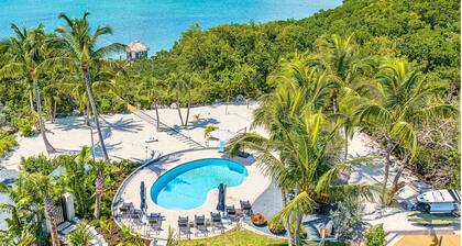 Peninsula Villa Heated Pool Sunset Point