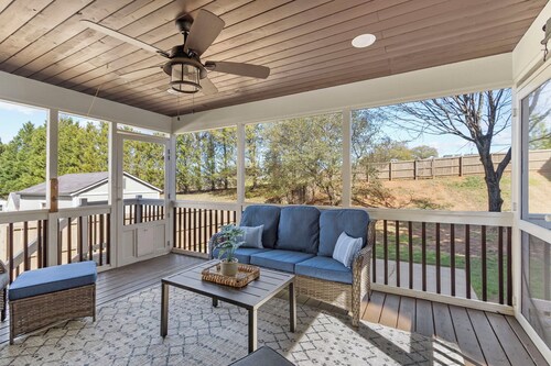 3BR Near DT Greer - Screened Porch + Fenced Yard