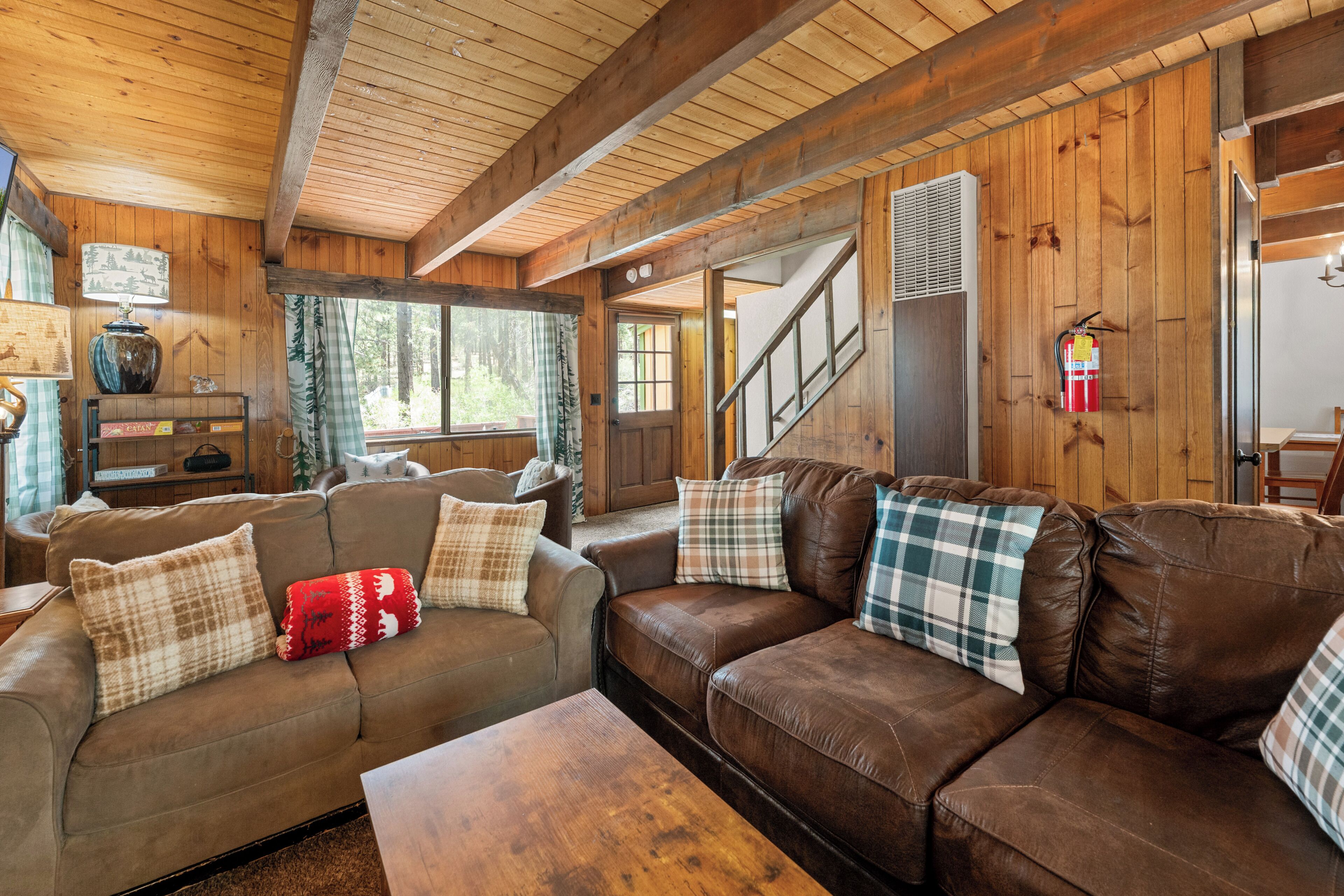 Smart TV, chimenea y futbolito 