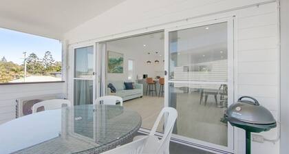 3 BEDROOM TOWNHOUSE - 28