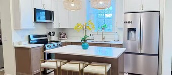 Near Hersheypark, King Bed, Fire Pit, Pool Table, Fast WiFi, Walk to Food