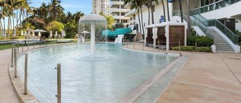 7 outdoor pools