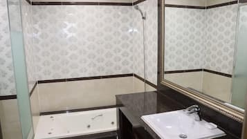 Decoración personalizada, muebles diferentes y wifi gratis