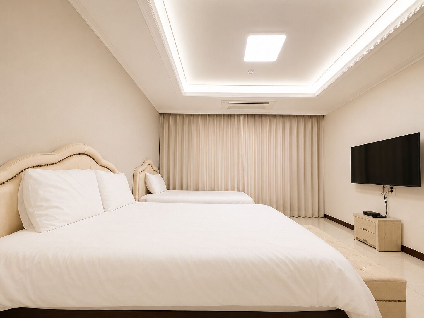 Superior Suite | Individually decorated, individually furnished, free WiFi