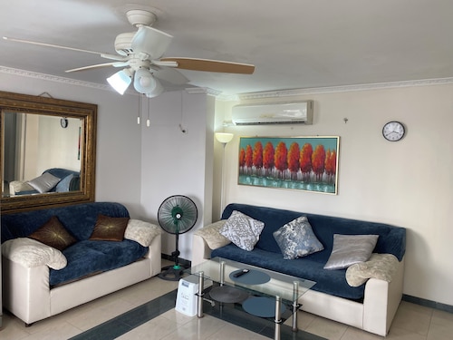 PRIVATE KING SUITE / Bunk Beds / Maximum 4 People, Punta Paitilla