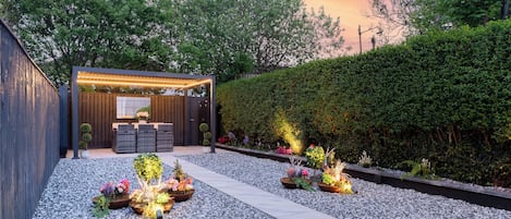 House, Patio, Garden View | Property grounds