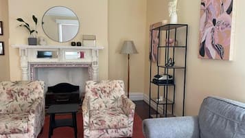 Casa superior, 4 habitaciones, vistas al jardín | Zona de estar