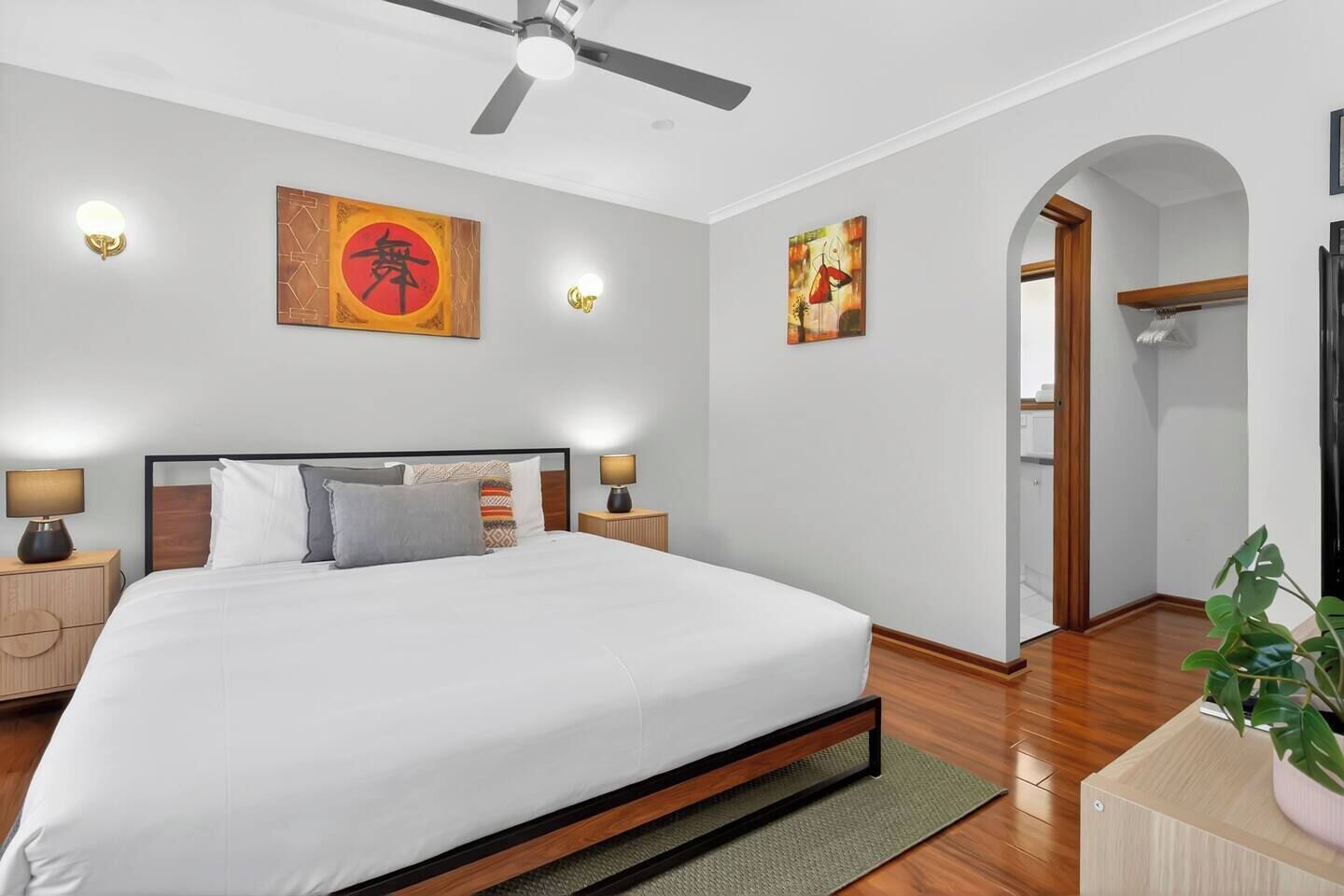 Iron/ironing board, travel cot, WiFi, bed sheets