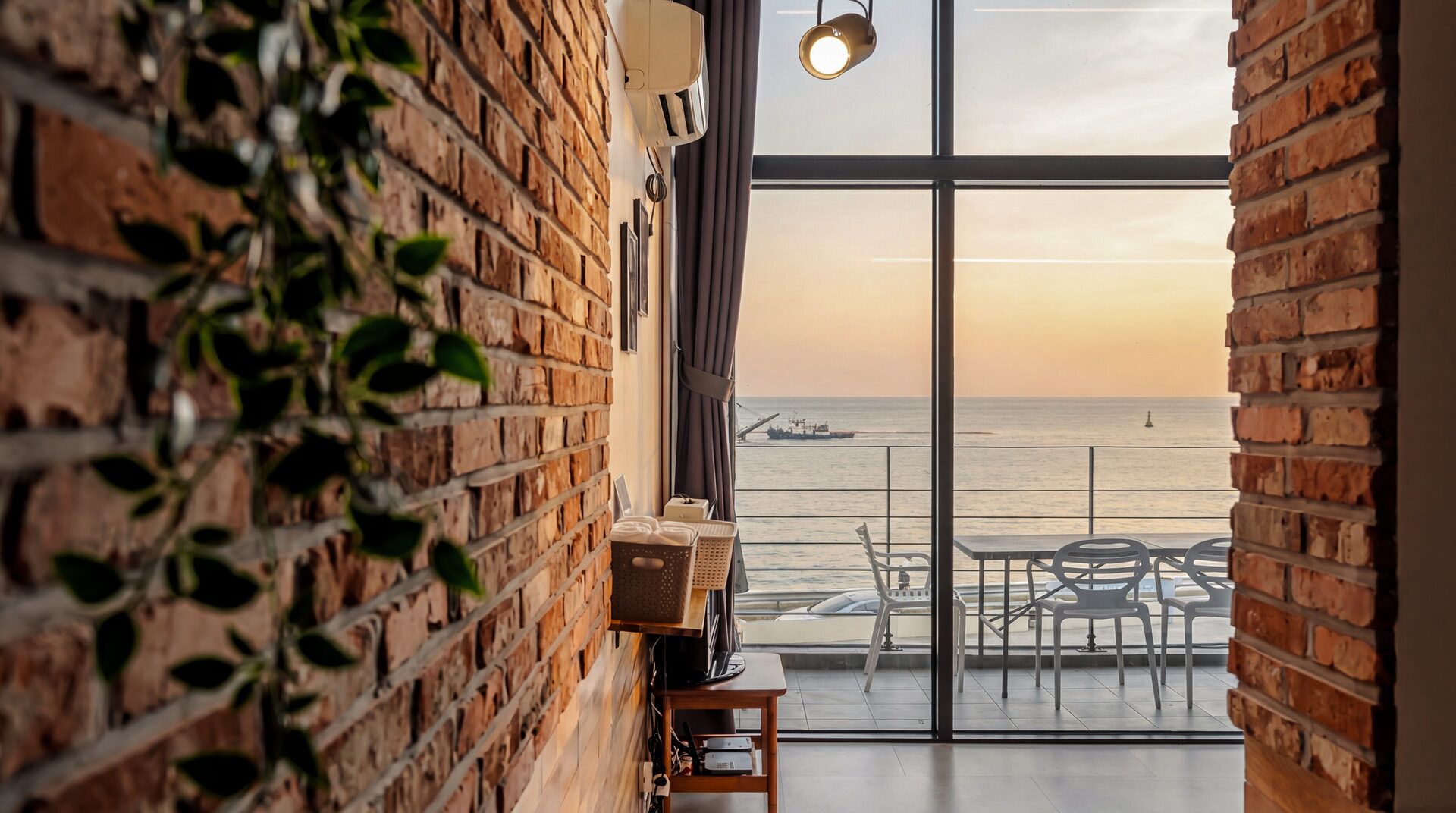 Basic Room, 1 Bedroom (A-201 (Ocean View Duplex Couple Room))
