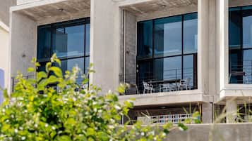 베이직룸, 침실 1개 (B-202 (Ocean View Duplex Couple Room)) | 1 개의 침실, 무료 WiFi