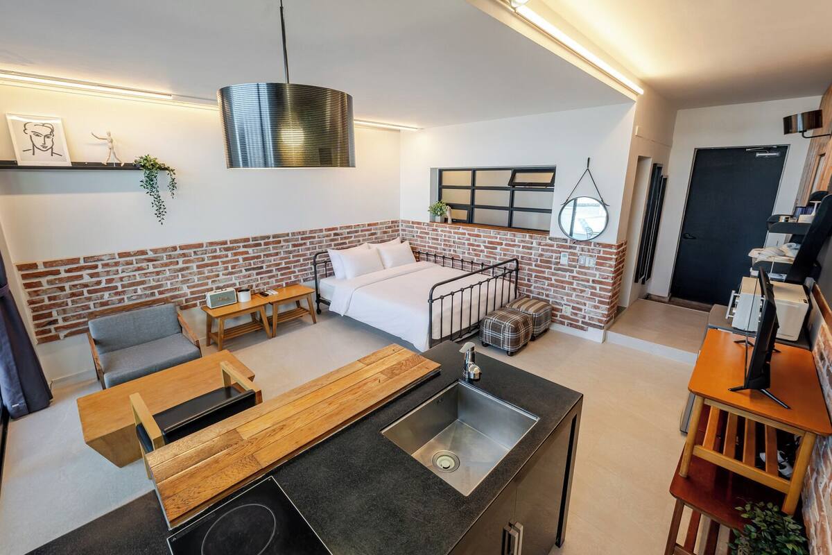 Basic Room, 1 Bedroom (A-101 (Studio Couple Room))