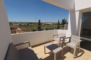 Apartment, Balcony | Teres/patio