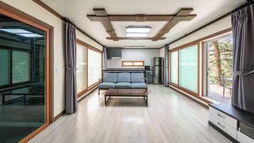 Basic Room, 2 Bedrooms (Private House 04) | 2 bedrooms, WiFi (free)