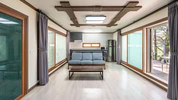 Basic Room, 2 Bedrooms (Private House 03) | 2 bedrooms, free WiFi