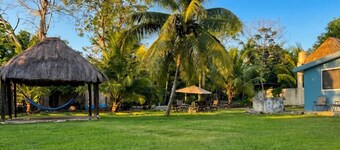 "1200 m² Bacalar: Laguna a Pasos, Pet Friendly"
