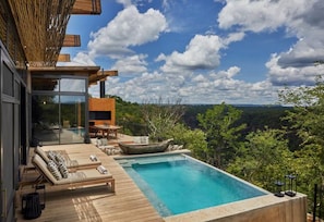 Unclassified image, 4 of 26, button - Bupenyu Luxury Boutique Lodge (Matabeleland North)