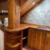 Comfort Duplex | Private kitchen | Coffee/tea maker, full-size fridge, microwave, oven
